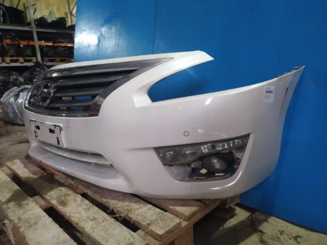 Усилитель переднего бампера для Nissan Teana L33 2014-2020 на фотографиях