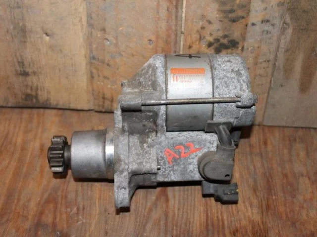 Стартер для Toyota RAV4 XA20 2000-2005 на фотографиях