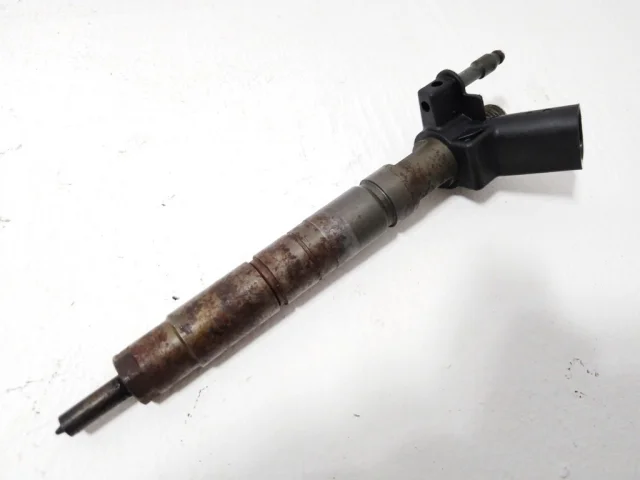 Форсунка топливная для BMW 3er Е90 2005-2011 на фотографиях