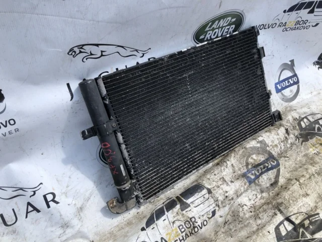 Радиатор кондиционера для Jaguar XF X250 2008-2016 на фотографиях