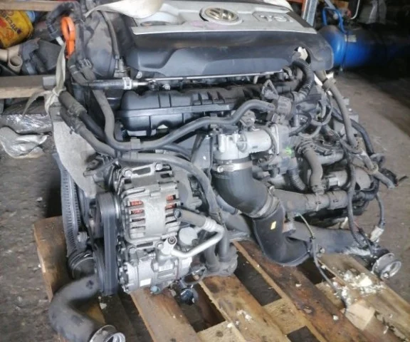 Двигатель без навесного для Volkswagen Passat (USA) 2011-2014 на фотографиях