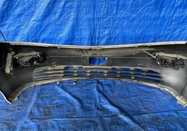 Бампер для Toyota Alphard H10 2002-2008 на фотографиях