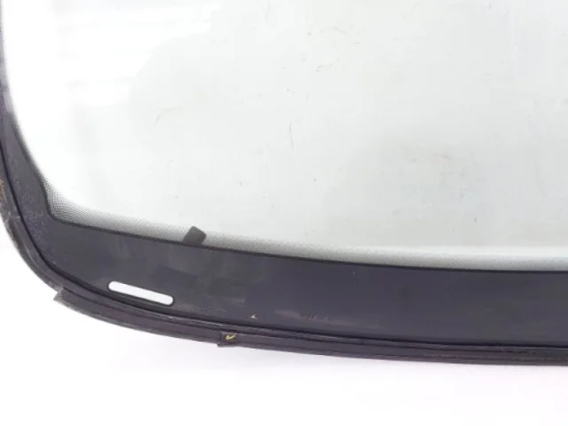 Лобовое (ветровое) стекло для Skoda Rapid II 2020+ на фотографиях