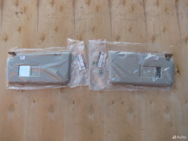 Козырек солнцезащитный правый для Nissan Tiida SC11 Седан 2007-2014 на фотографиях