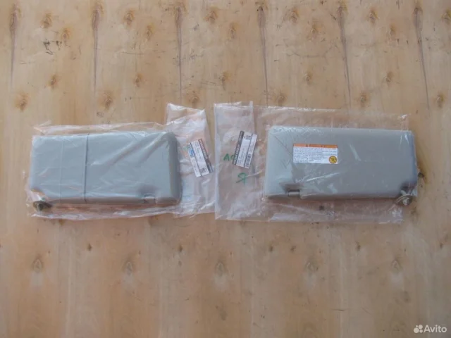 Козырек солнцезащитный правый для Nissan Tiida SC11 Седан 2007-2014 на фотографиях