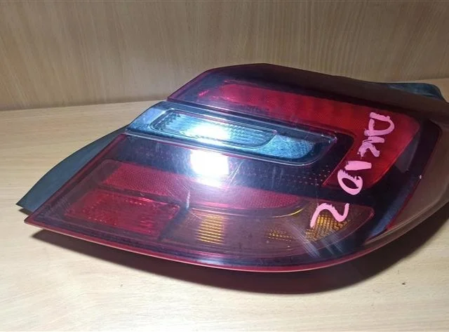 Фонарь правый для Opel Insignia Хэтчбек A 2008-2017 на фотографиях