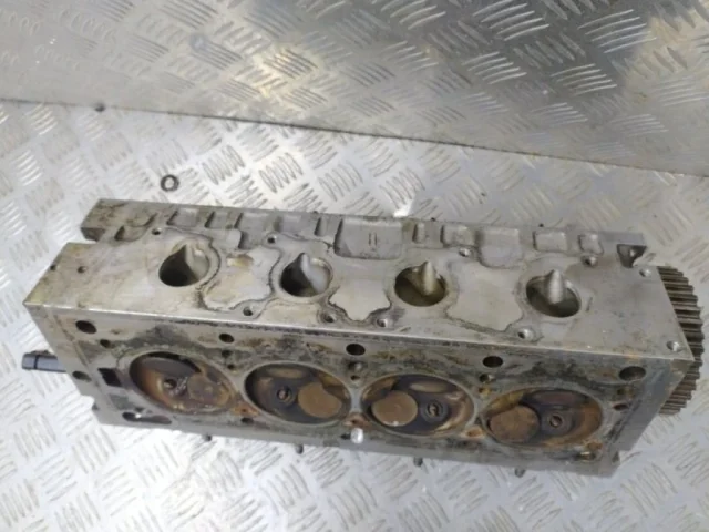 ГБЦ для Renault Logan 2005-2015 (LS) на фотографиях