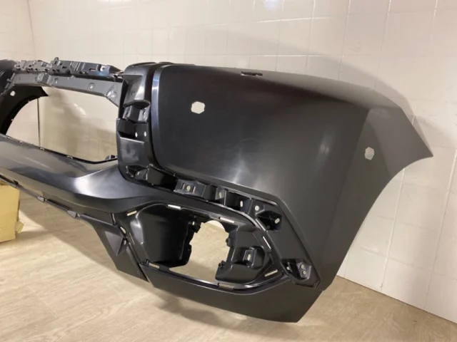 Бампер передний для Mitsubishi Pajero Sport KS0W 2016+ на фотографиях