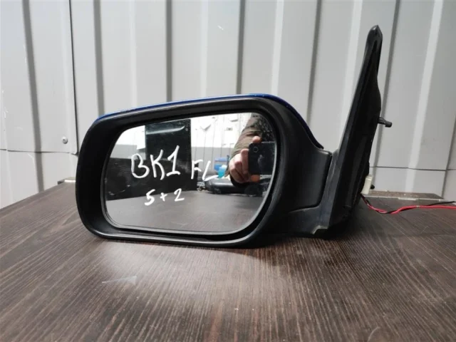 Стекла и зеркала для Mazda 3 BK Хэтчбек 2003-2009 на фотографиях