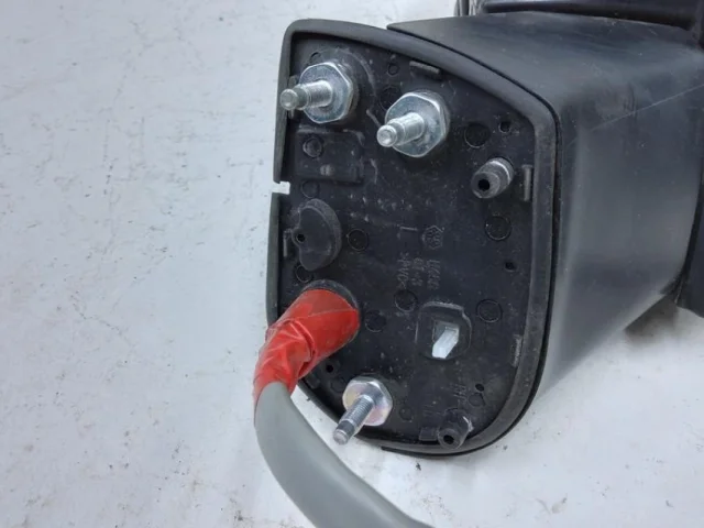 Зеркала для Toyota RAV4 XA50 2019+ на фотографиях