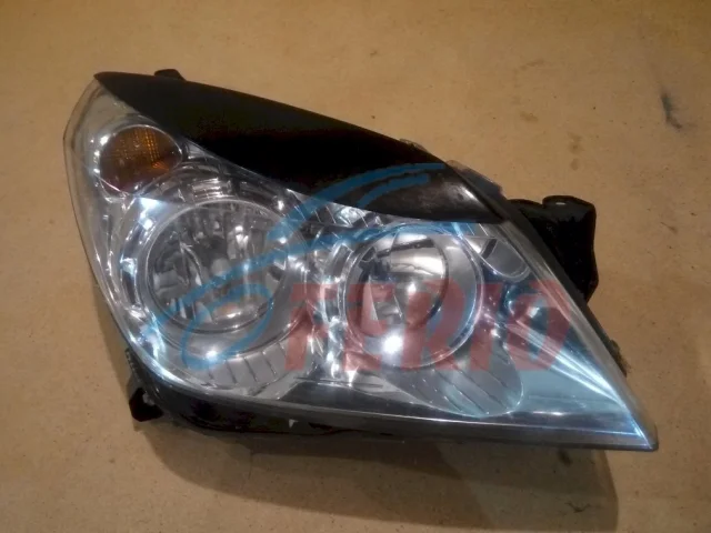 Фара правая для Opel Astra H Седан 2004-2014 на фотографиях