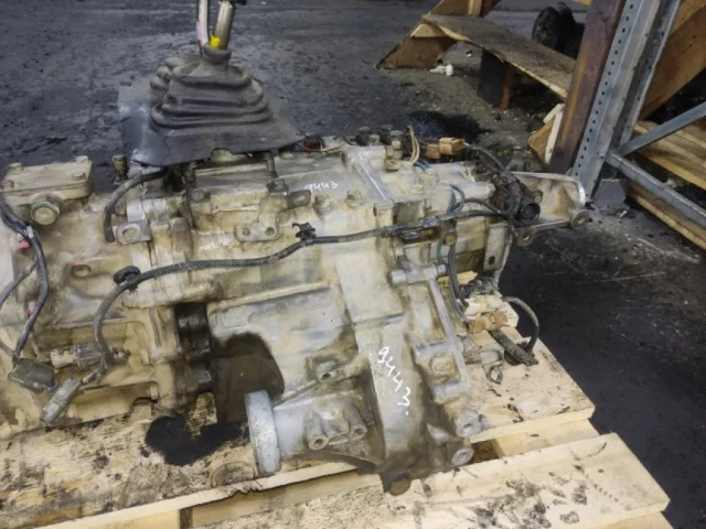 Раздатка для Mitsubishi Pajero Sport KH0 2008-2013 на фотографиях