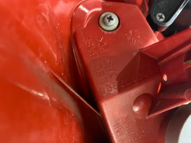 Фонарь правый для Peugeot 508 Седан 2011-2018 на фотографиях