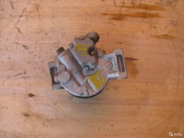 Компрессор кондиционера для Toyota RAV4 XA20 2000-2005 на фотографиях