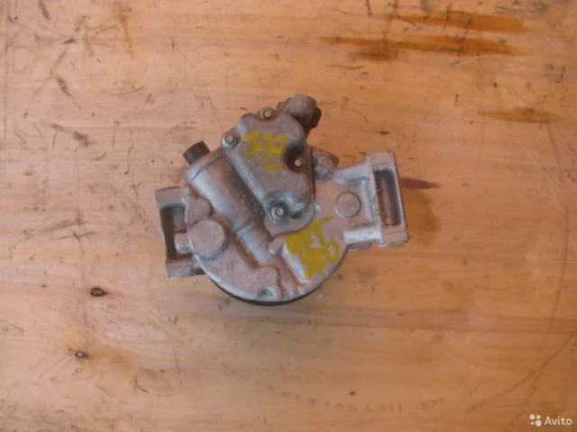 Компрессор кондиционера для Toyota RAV4 XA20 2000-2005 на фотографиях