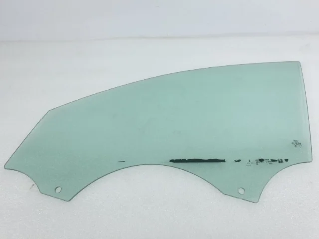 Стекла и зеркала для Audi A8 D4 2009-2017 на фотографиях