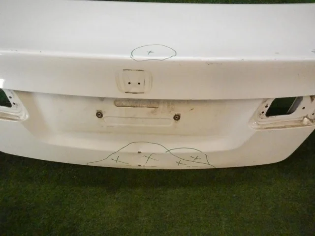 Крышка багажника для Honda Accord 8 2008-2013 на фотографиях