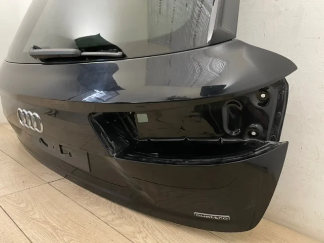 Дверь багажника для Audi Q7 4M 2015+ на фотографиях