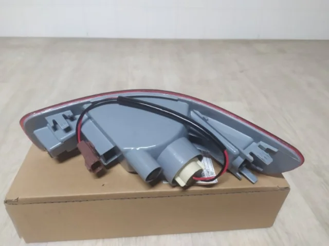 Заглушка ПТФ задняя правая для Mitsubishi Outlander II CW0W 2005-2012 на фотографиях