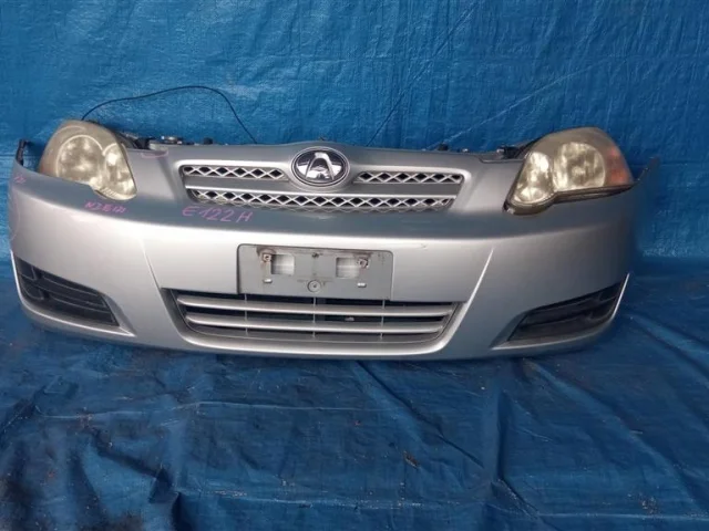 Бампер для Toyota Corolla E120/E130 Хэтчбек 2001-2007 на фотографиях