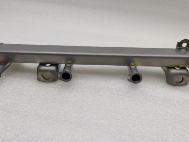 Топливная рампа для Toyota RAV4 XA50 2019+ на фотографиях