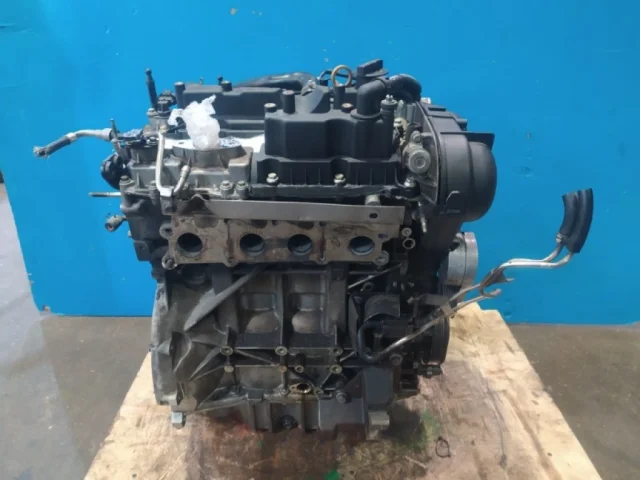 Двигатель без навесного для Ford Kuga CBS 2013-2016 на фотографиях