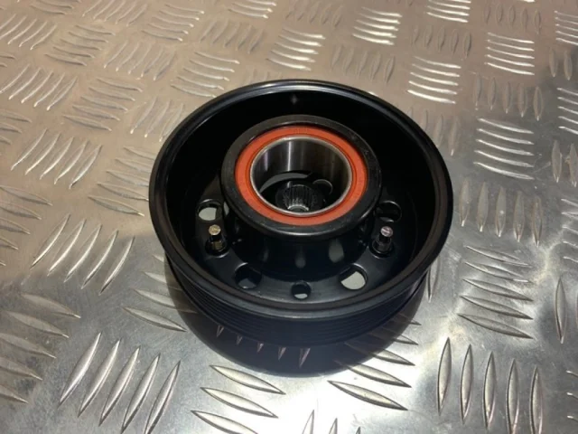 Компрессор кондиционера для Skoda Rapid I NH3 2012-2017 на фотографиях