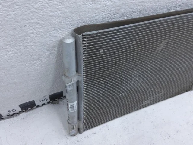 Радиатор кондиционера для Hyundai Solaris 1 RB (2011-2013) на фотографиях