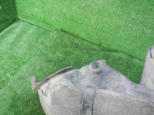 Подкрылок передний правый для BMW 7er G11/G12 2015-2021 на фотографиях