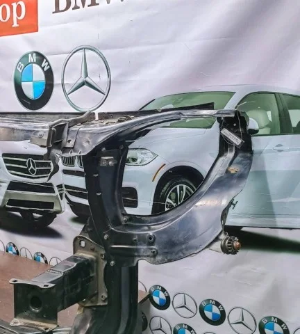 Панель радиатора (телевизор) для Mercedes-Benz GL class X164 2006-2012 на фотографиях