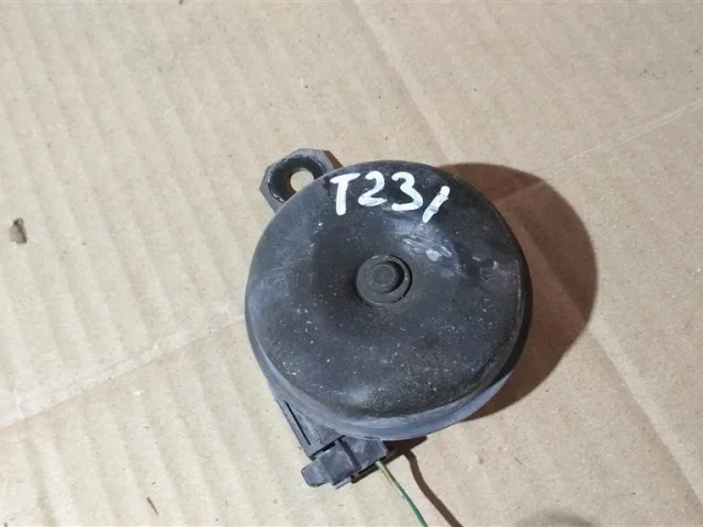 Звуковой сигнал для Toyota Corolla E140/E150 Седан 2006-2013 на фотографиях