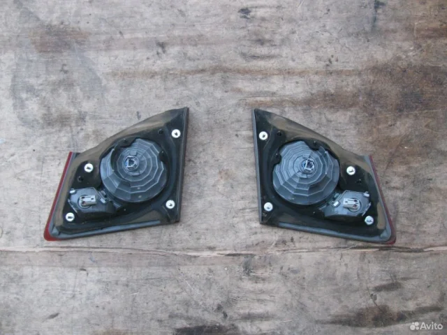 Фонарь левый для Honda Civic FA 2005-2010 седан на фотографиях