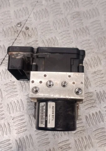 Блок ABS для Audi Q7 4L 2005-2015 на фотографиях