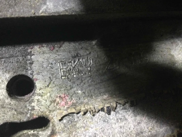 Двигатель без навесного для Volkswagen Polo IV Седан (9N2) 2003-2005 на фотографиях