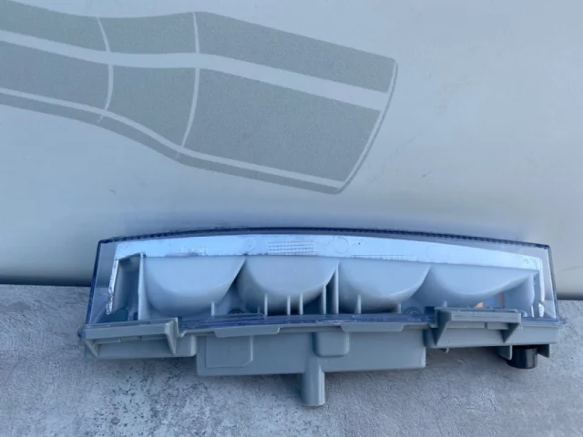 Дневной ходовой огонь правый для Mercedes-Benz GL class X166 2012-2016 на фотографиях