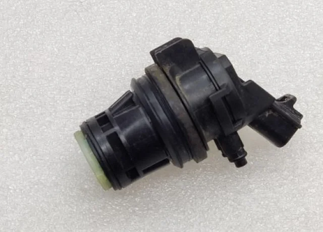 Мотор омывателя лобового стекла для Mazda CX 5 KE 2011-2017 на фотографиях