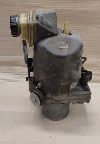 Насос ГУР для Renault Laguna Лифтбек X91 2007-2011 на фотографиях