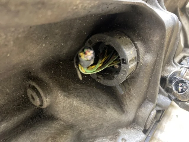 АКПП для Land Rover Discovery L319 2004-2009 на фотографиях