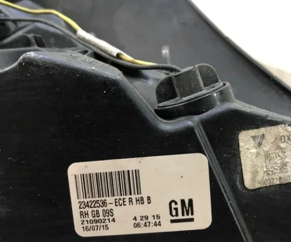 Фонарь правый для Opel Insignia Седан A 2008-2017 на фотографиях