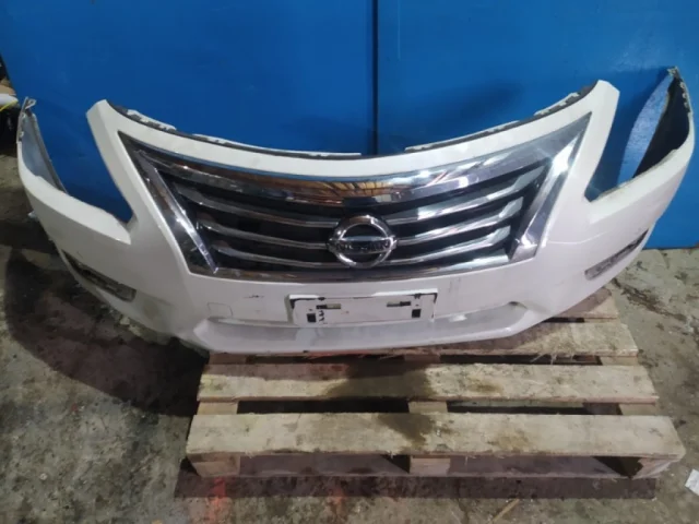 Усилитель переднего бампера для Nissan Teana L33 2014-2020 на фотографиях