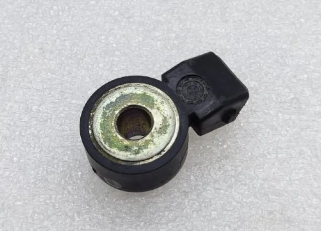 Датчик детонации для Nissan X-Trail T31 RU 2007-2014 на фотографиях