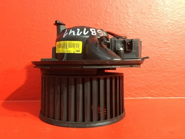 Реостат печки для Volkswagen Passat Variant (B6, Typ 3C) 2004-2010 на фотографиях