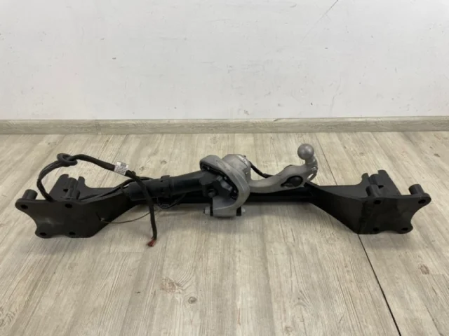 Фаркоп для Volkswagen Touareg III (CR) 2018+ на фотографиях