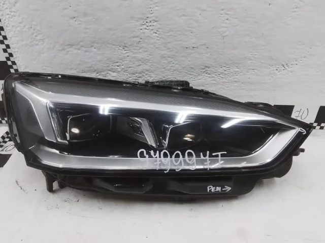 Фара ксенон левая для Audi A5 F5 Sportback 2016+ на фотографиях