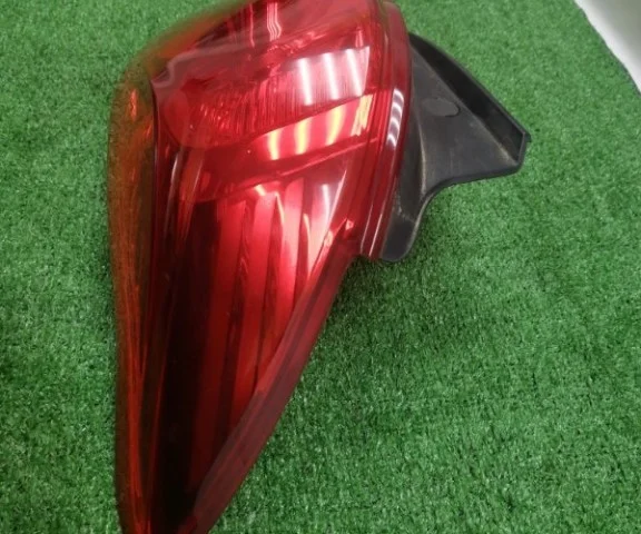 Фонарь правый для Opel Mokka 2012-2016 на фотографиях