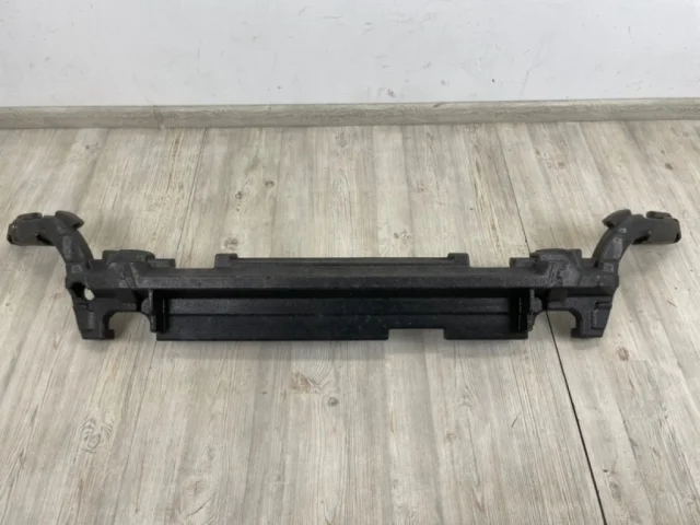 Абсорбер переднего бампера для Audi Q7 4M 2015+ на фотографиях