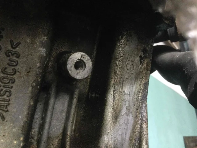 Двигатель без навесного для Volkswagen Polo IV (9N3) 2005-2009 на фотографиях