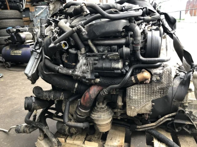 Двигатель для Jaguar XF X250 2008-2016 на фотографиях