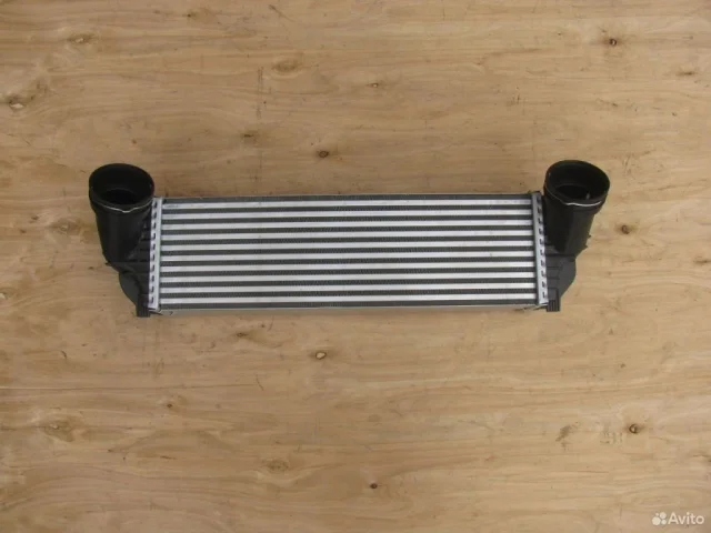 Интеркулер для BMW X5 Е70 2006-2013 на фотографиях