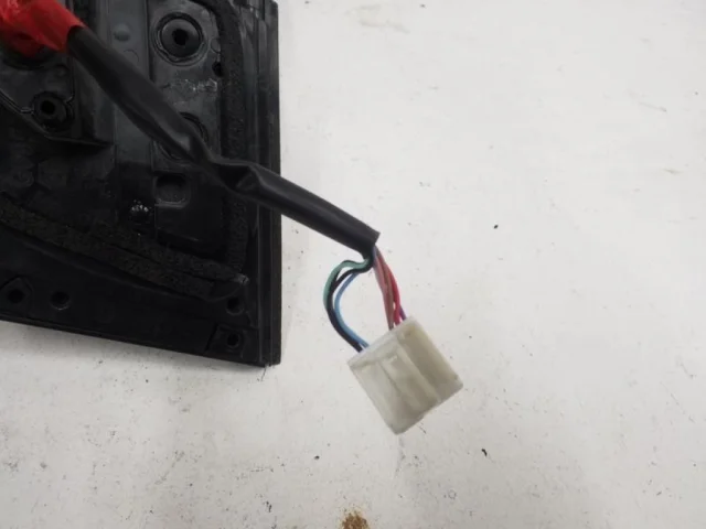 Зеркало заднего вида (в салоне) для Toyota RAV4 XA40 rest 2015-2019 на фотографиях